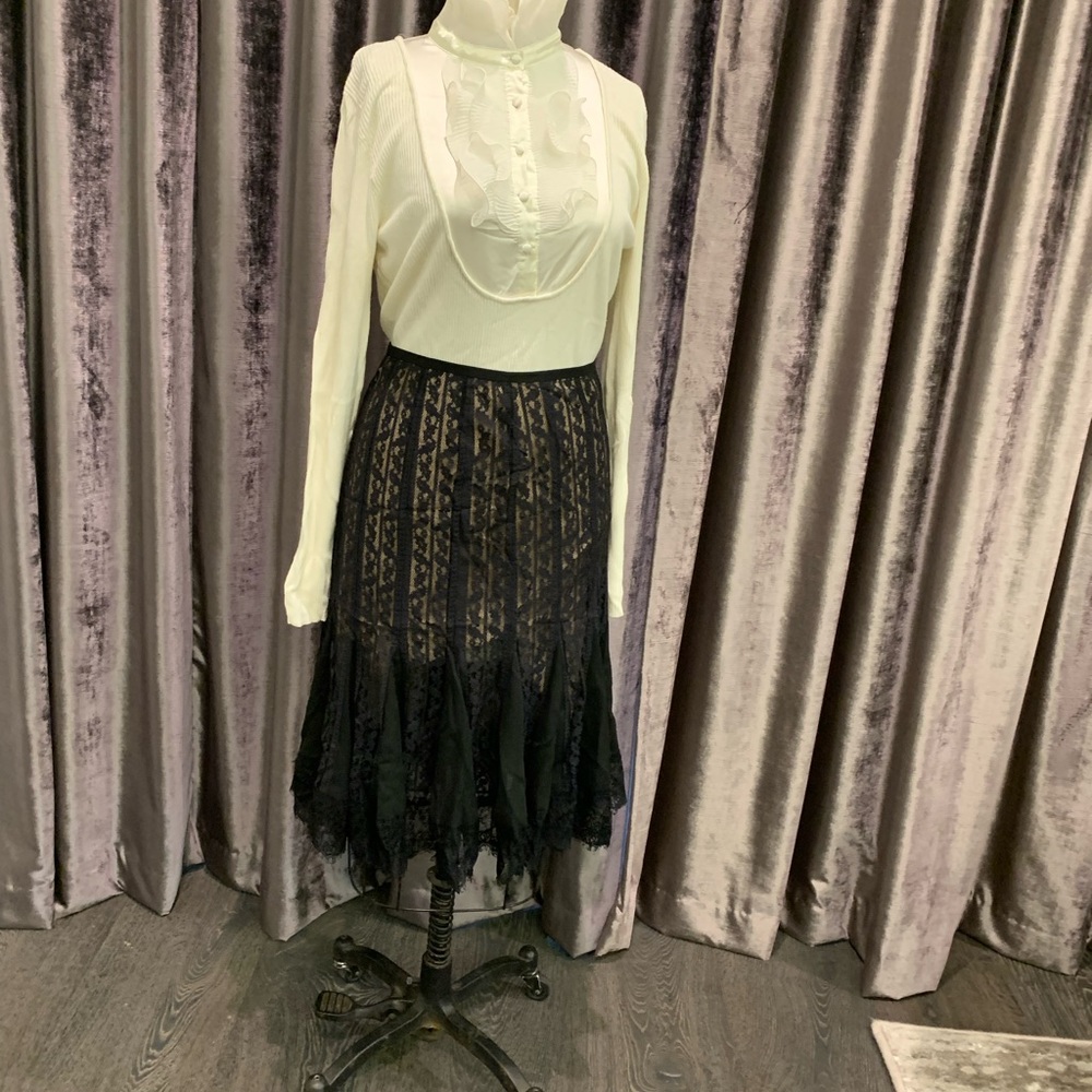Chic blouse - Picture 3 of 3